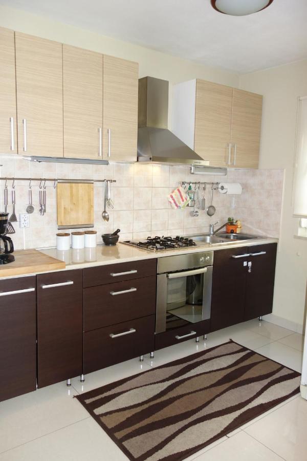 Nice Sunny Apartment بولا المظهر الخارجي الصورة