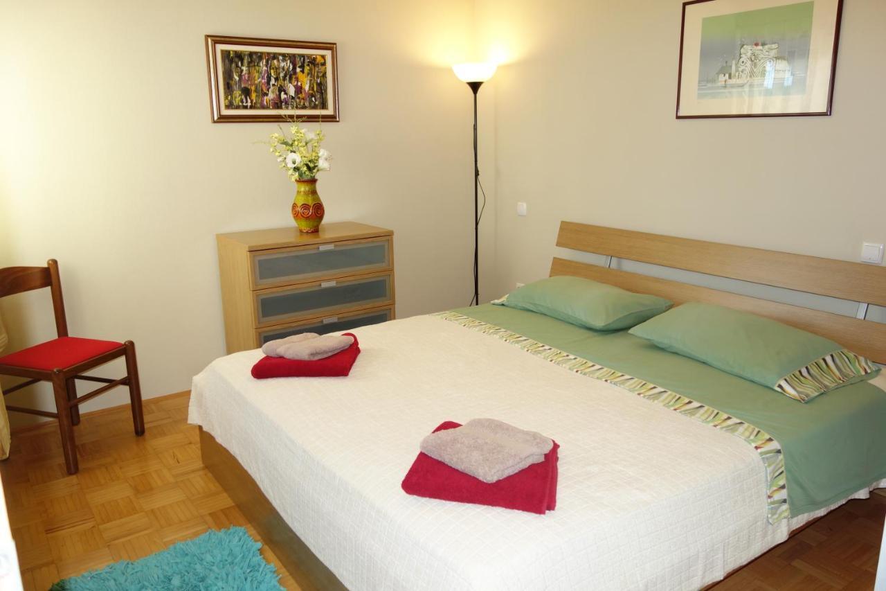 Nice Sunny Apartment بولا المظهر الخارجي الصورة