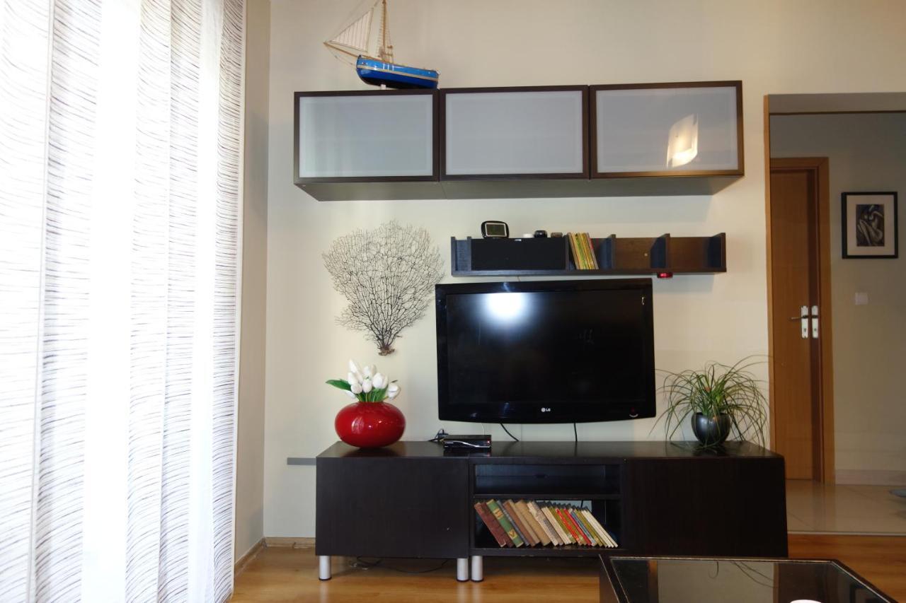 Nice Sunny Apartment بولا المظهر الخارجي الصورة